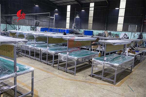 Bàn thao tác khung thép sơn tĩnh điện đối xứng 2 mặt 